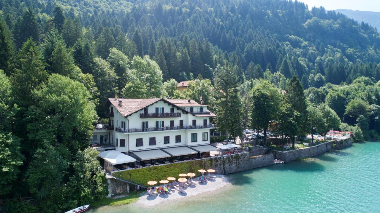 Lago Park Hotel Молвена Екстериор снимка