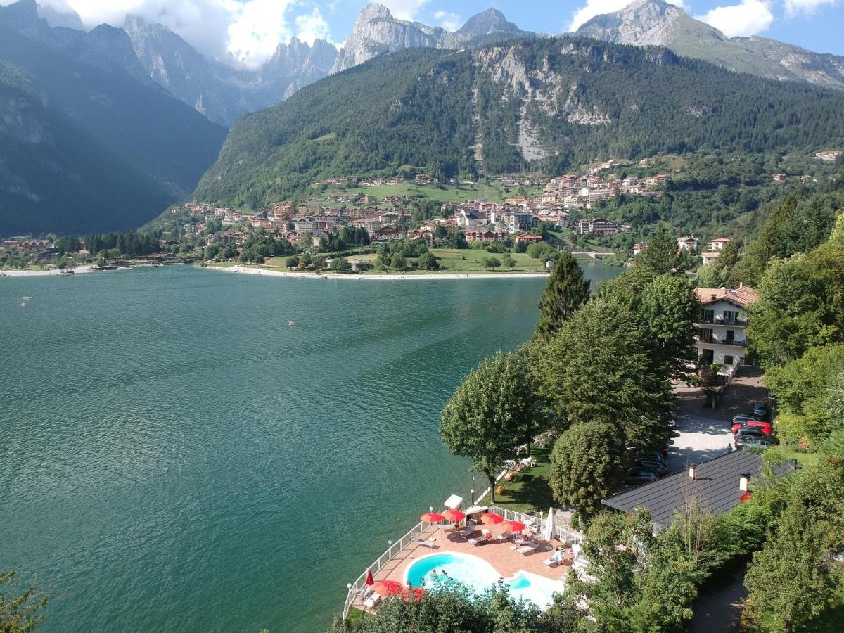 Lago Park Hotel Молвена Екстериор снимка