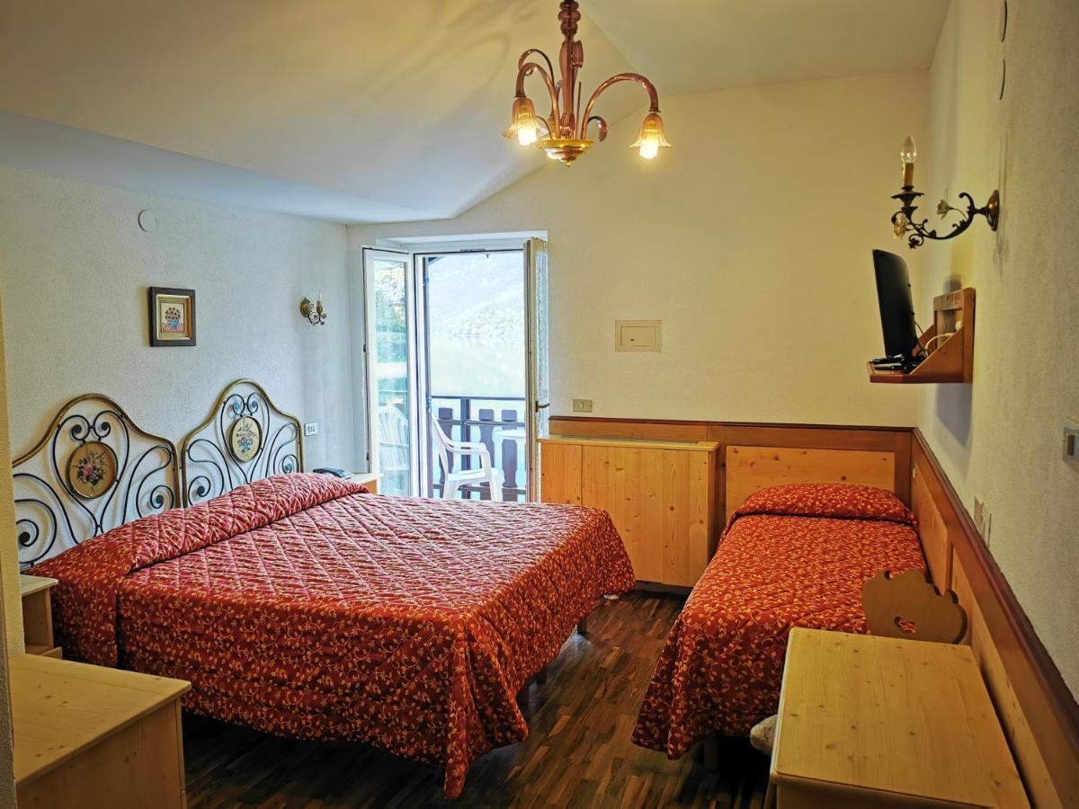 Lago Park Hotel Молвена Екстериор снимка