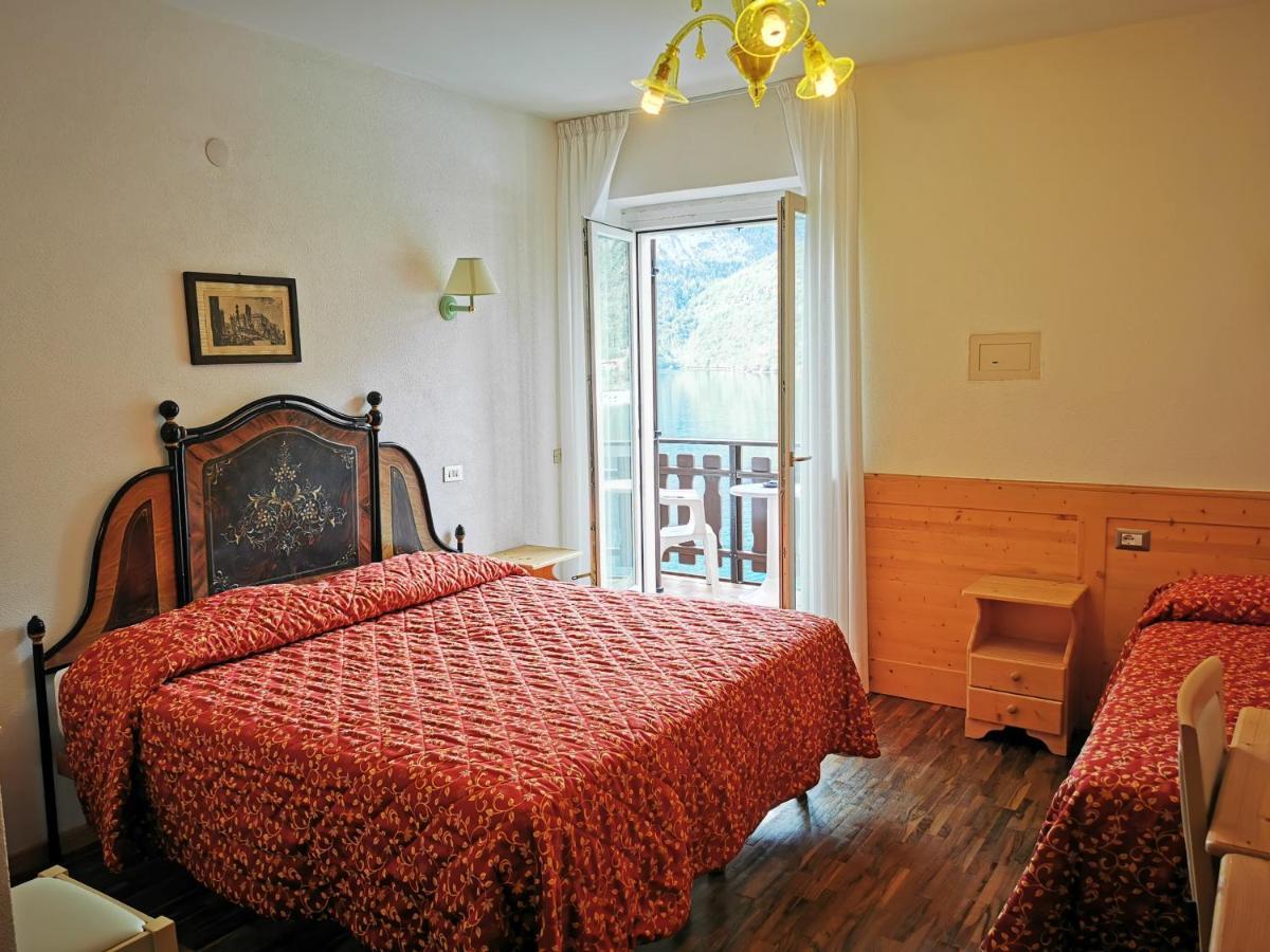 Lago Park Hotel Молвена Екстериор снимка