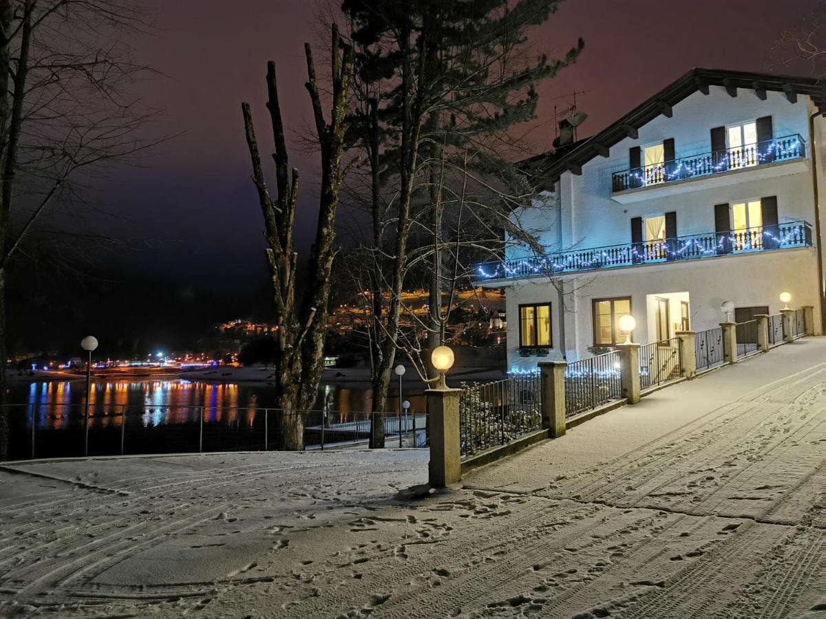 Lago Park Hotel Молвена Екстериор снимка